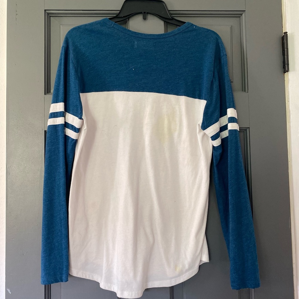 hollister shirt